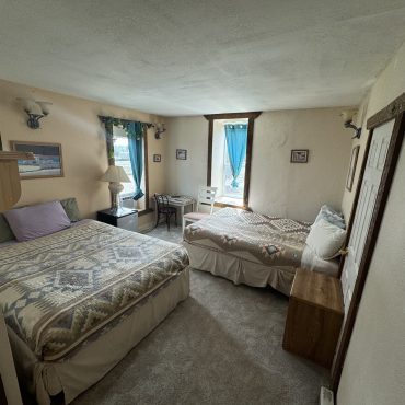 Double bed Rooms in Antonito CO